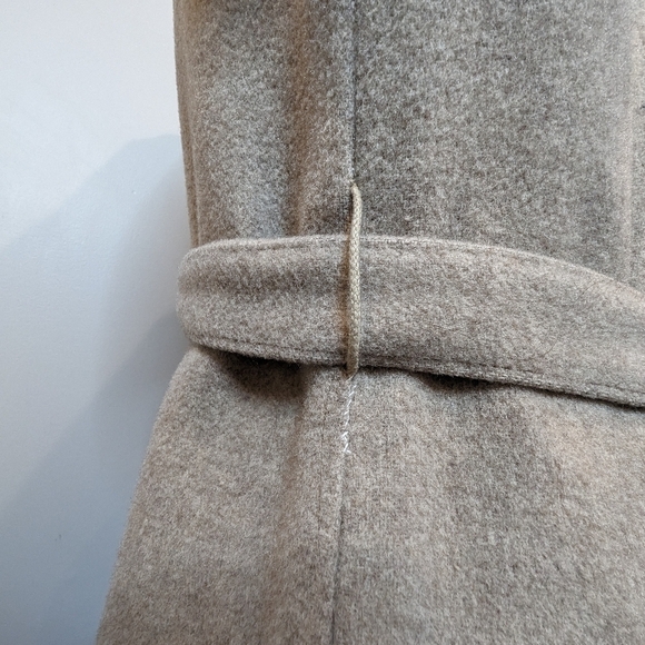 Women's Neutral Wool trench coat. Nicolinni Vintage size 6/8 - Picture 13 of 17